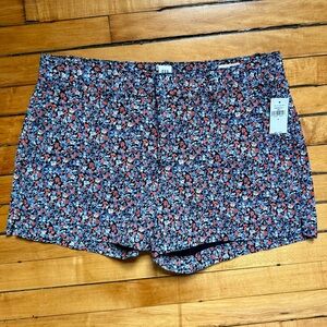 NWT Gap Womens mid-rise multicolor flora city shorts, 3" inseam, size 8